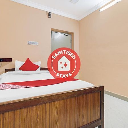 Oyo 81409 Hotel Sivajothi 투티코린 외부 사진