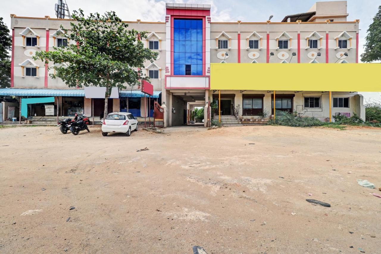 Oyo 81409 Hotel Sivajothi 투티코린 외부 사진